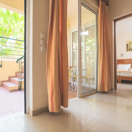Apartmanhotel Helios 2*